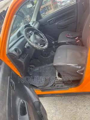 Suzuki S-Presso 2024 Orange