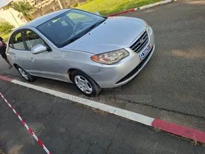 Hyundai Elantra 2010 Gris