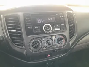 Mitsubishi L200 2018 Blanc