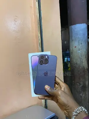 Nouveau Apple iPhone 14 Pro 256 GB Violet