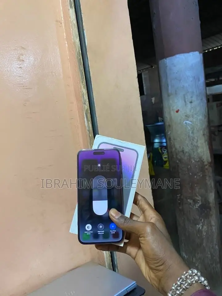 Nouveau Apple iPhone 14 Pro 256 GB Violet