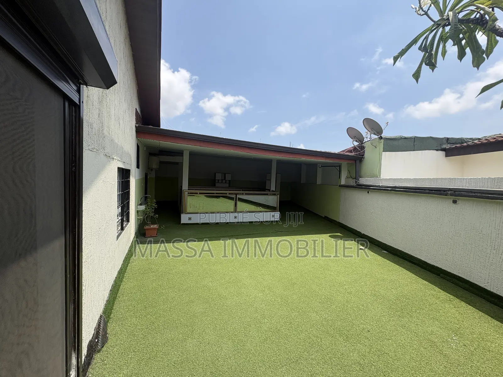 5chbre Duplex dans Massa Immobilier, Cocody à Vendre