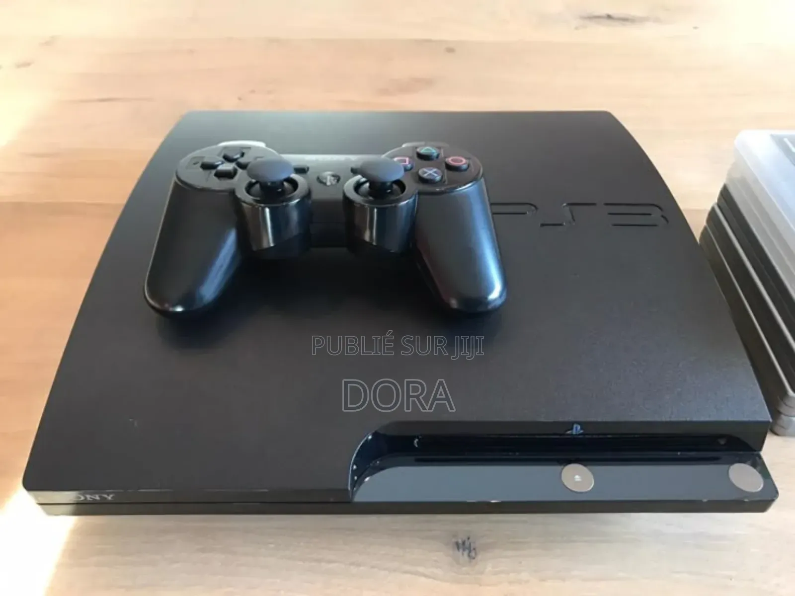 Ps3 Slim Craqué 20 Jeux Installé Ainsi Qu'une Manette