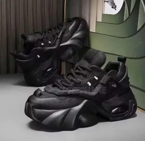 C’Est Disponible Pas