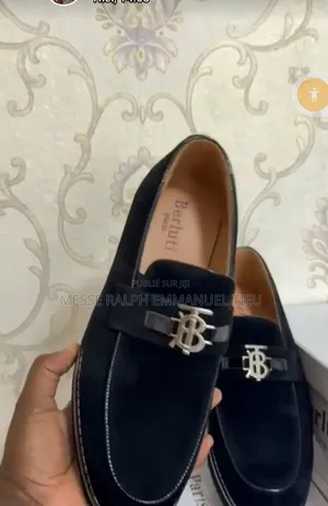 Chaussures en Cuir Très Belle, Neuf, Livraison Gratuite À Bingerville