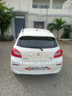 Mitsubishi Mirage 2016 Blanc