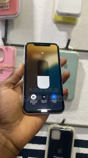 Nouveau Apple iPhone XR 64 GB Blanc