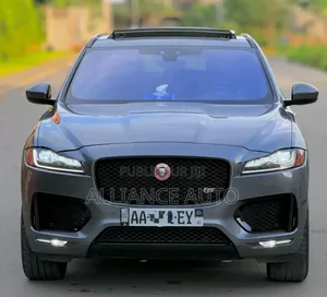 Jaguar F-Pace 2020 Gris