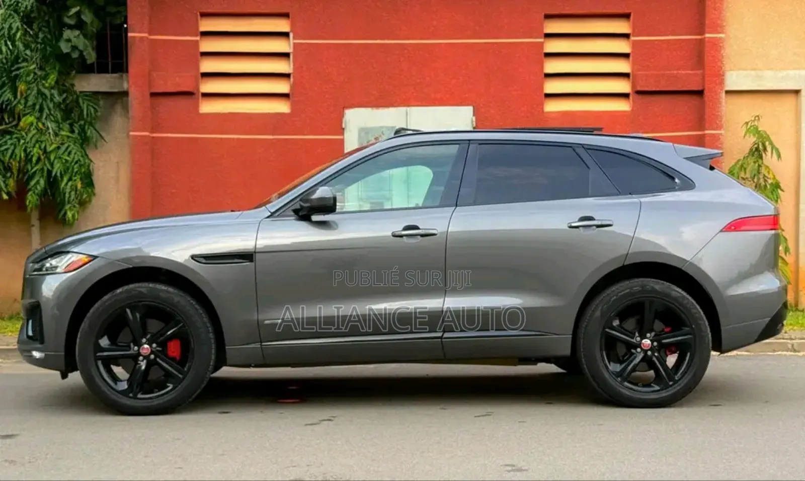 Jaguar F-Pace 2020 Gris