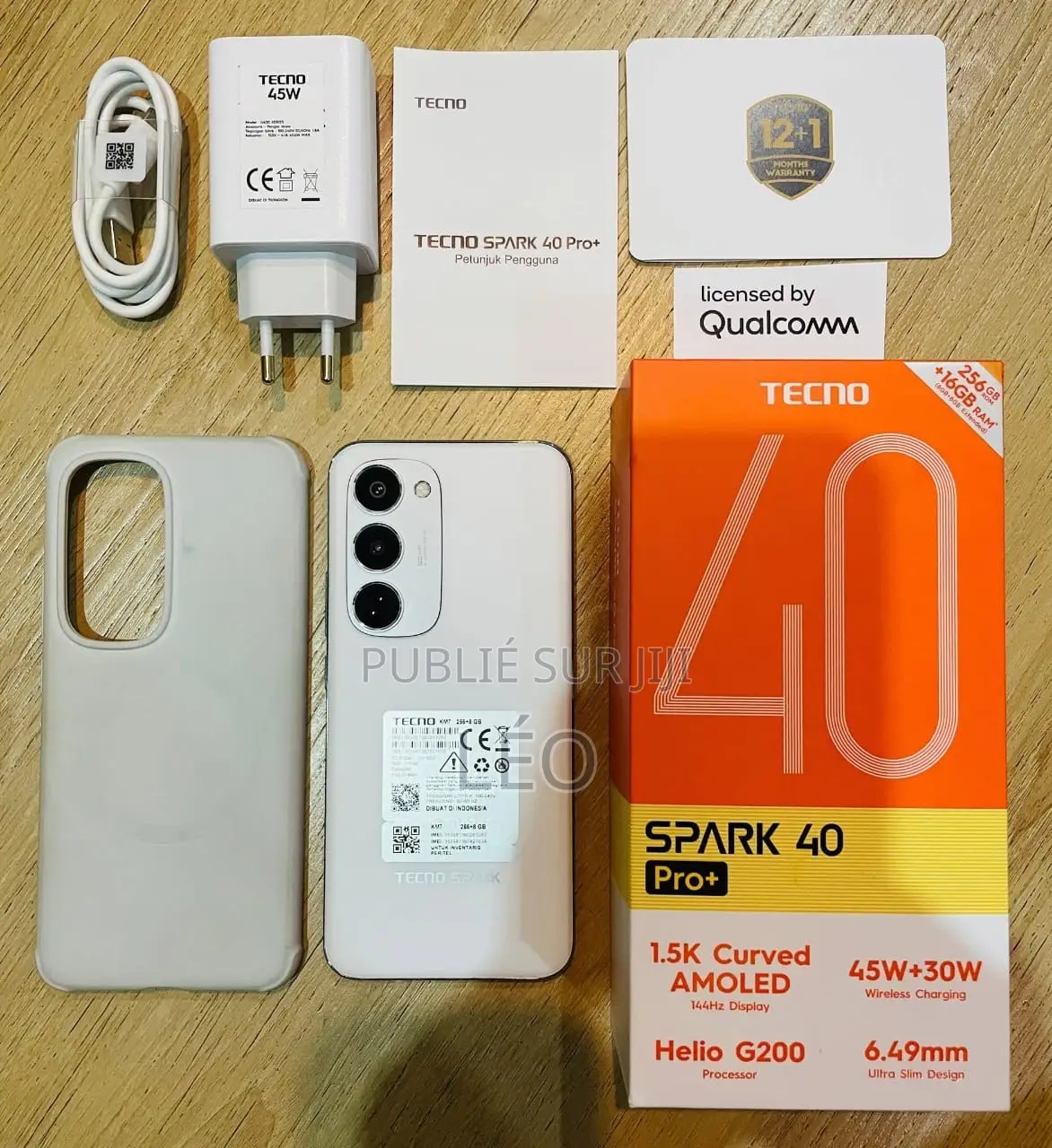 Nouveau Tecno Spark 40 Pro+ 256 GB Blanc