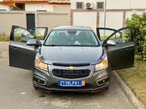 Chevrolet Cruze 2018 Gris
