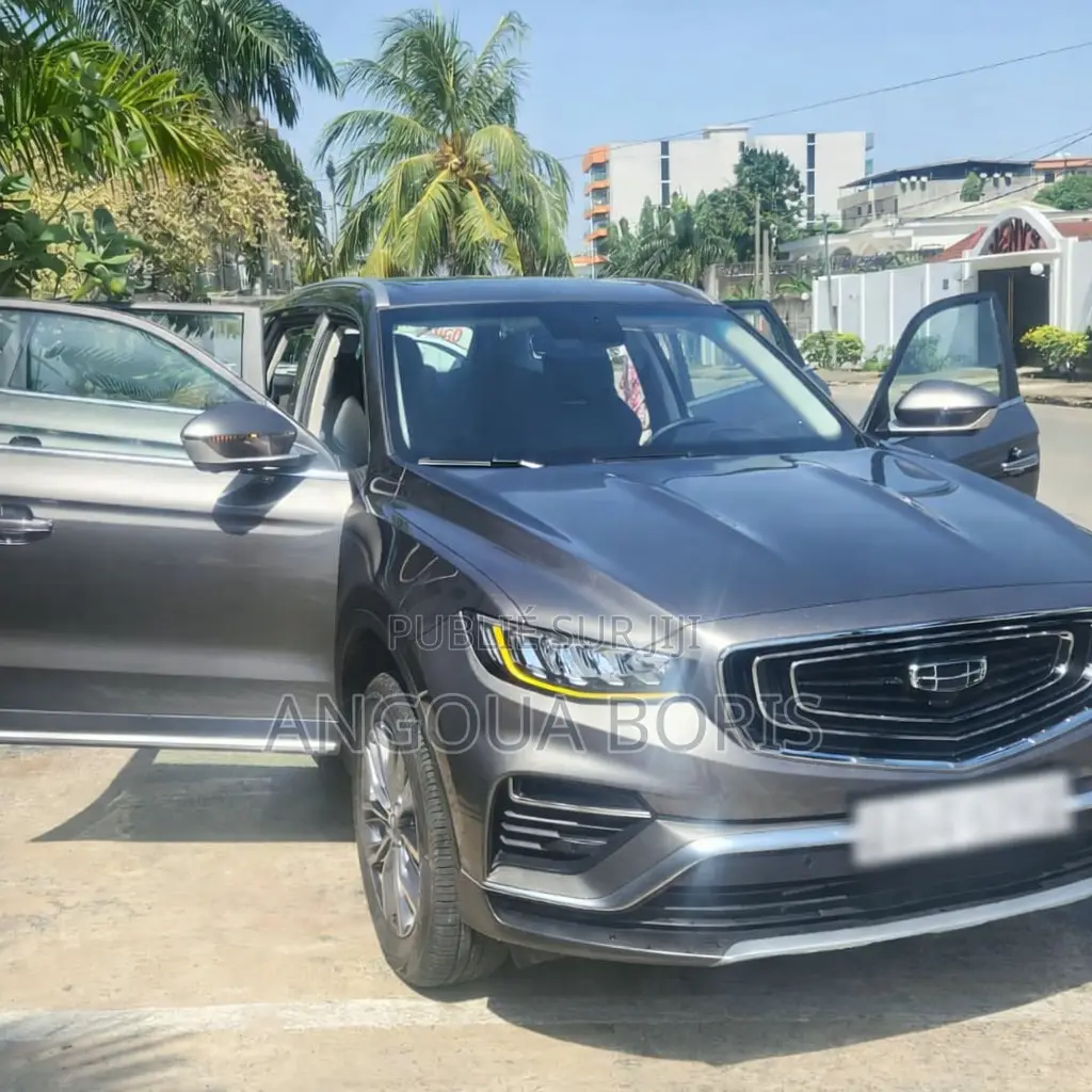 Nouveau Geely Azkarra 2024 Gris