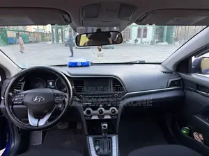 Hyundai Elantra 2020 Bleu