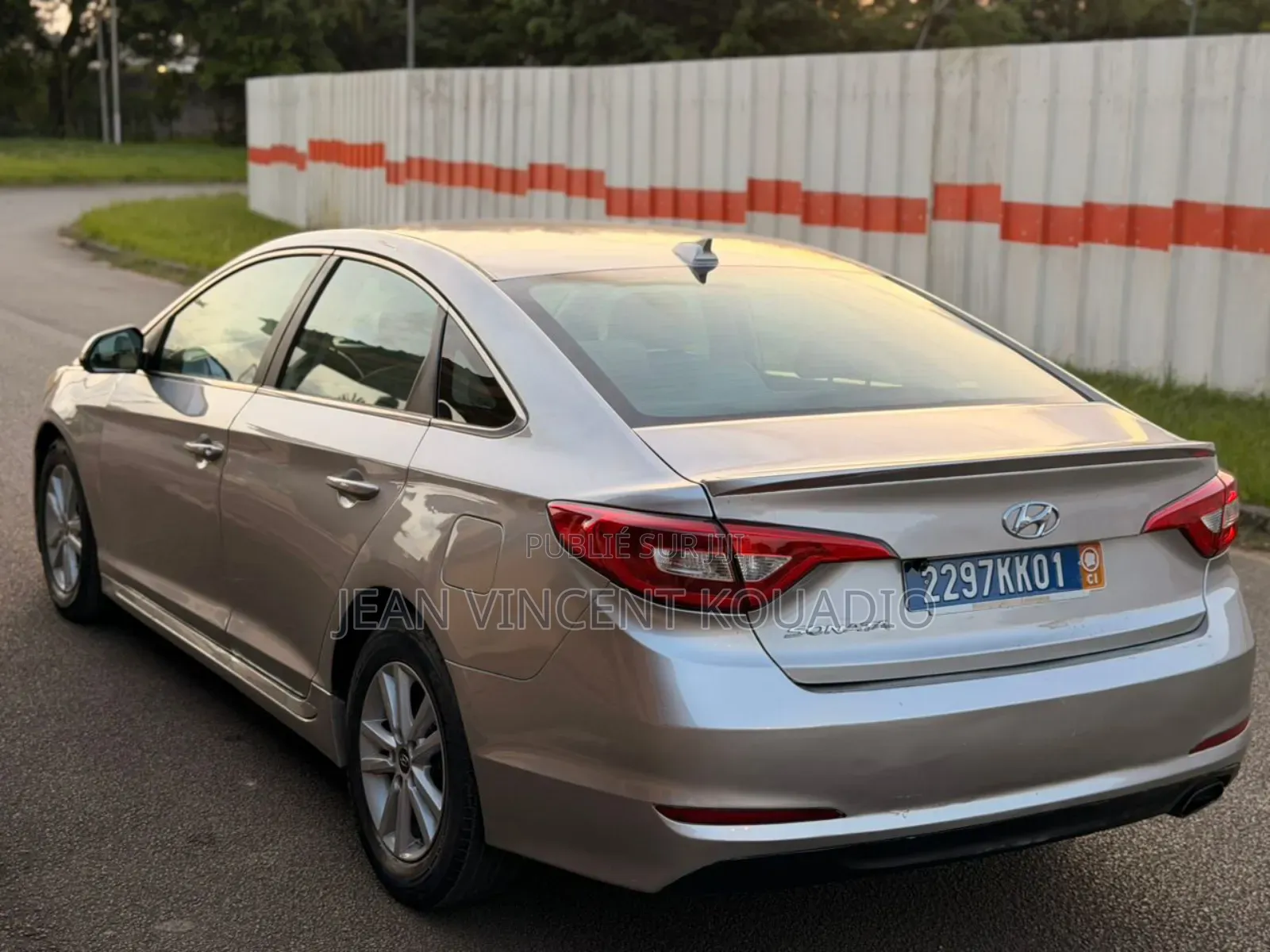 Hyundai Sonata Base Sedan FWD (2.4L 4cyl 6A) 2016 Turquoise