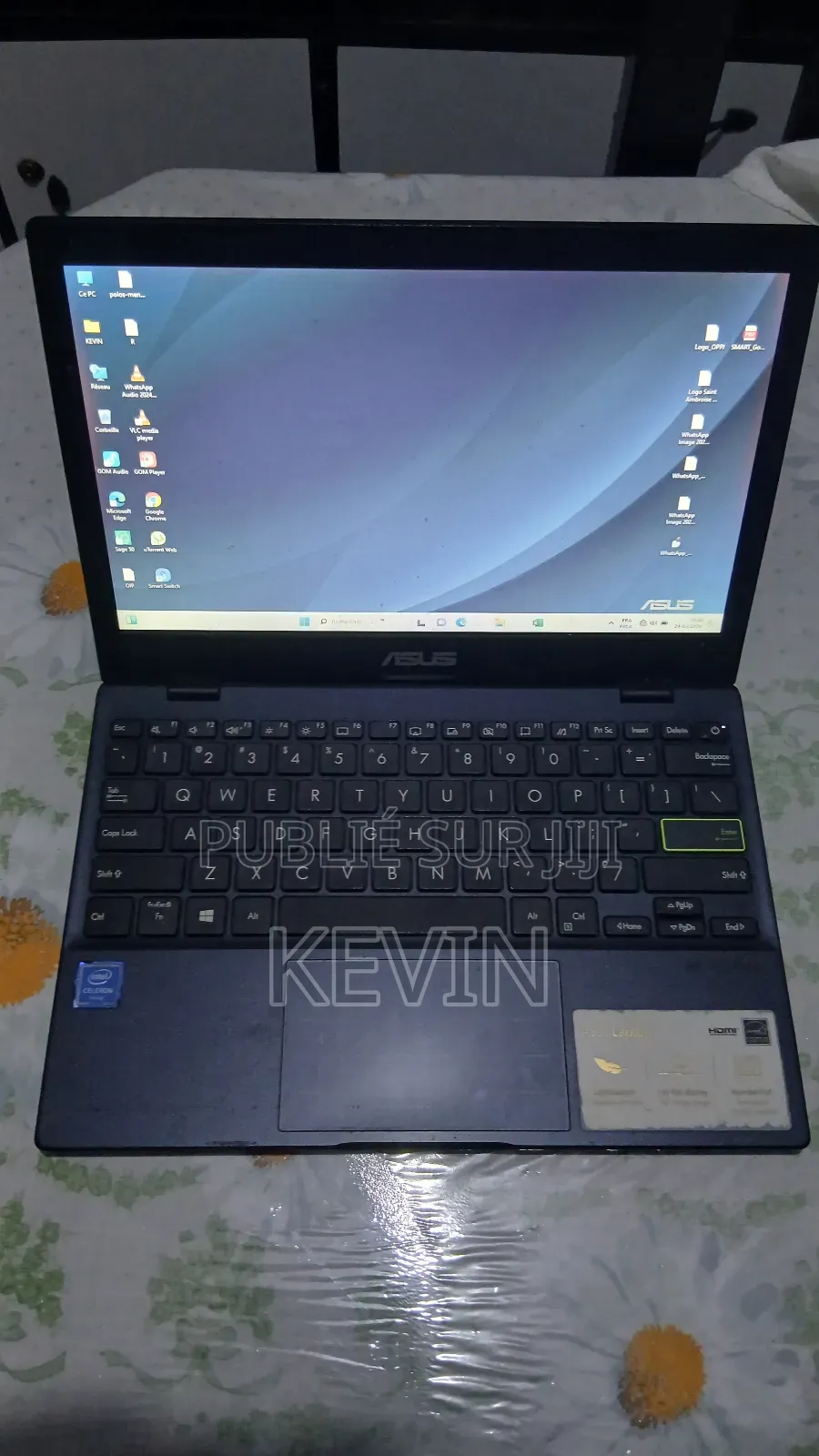 Ordinateur portable Asus Vivobook E200HA 4GB Intel Celeron SSD 60GB