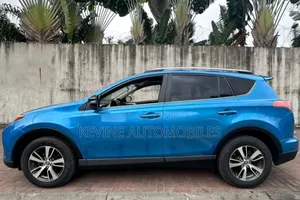 Toyota RAV4 Limited 4dr SUV (2.5L 4cyl 6A) 2018 Autre