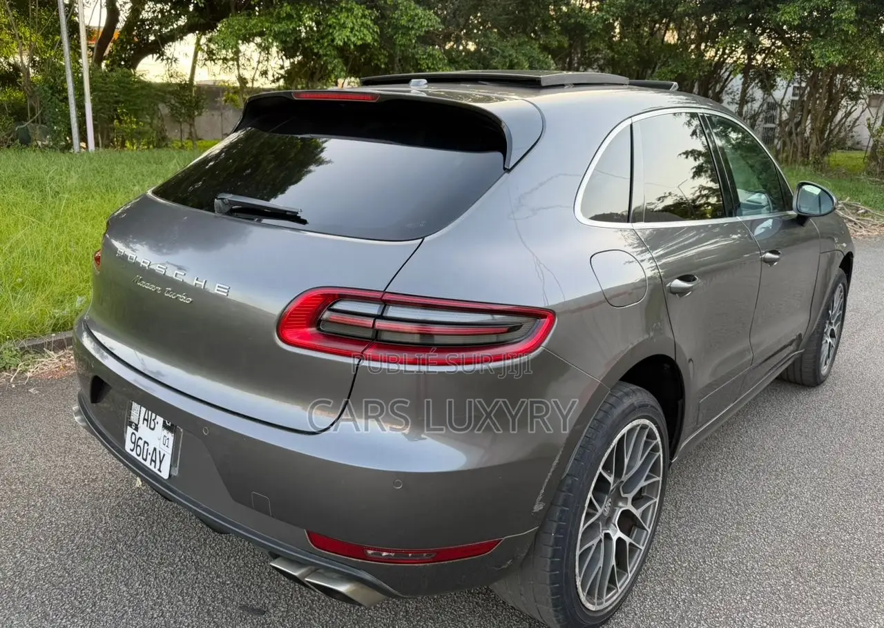 Porsche Cayenne Turbo AWD 2016 Gris