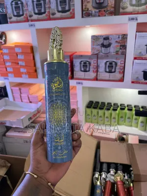 Chocolats Nutella Et Ventes D Accessoires ( Parfum ,Sac , Chaussures )