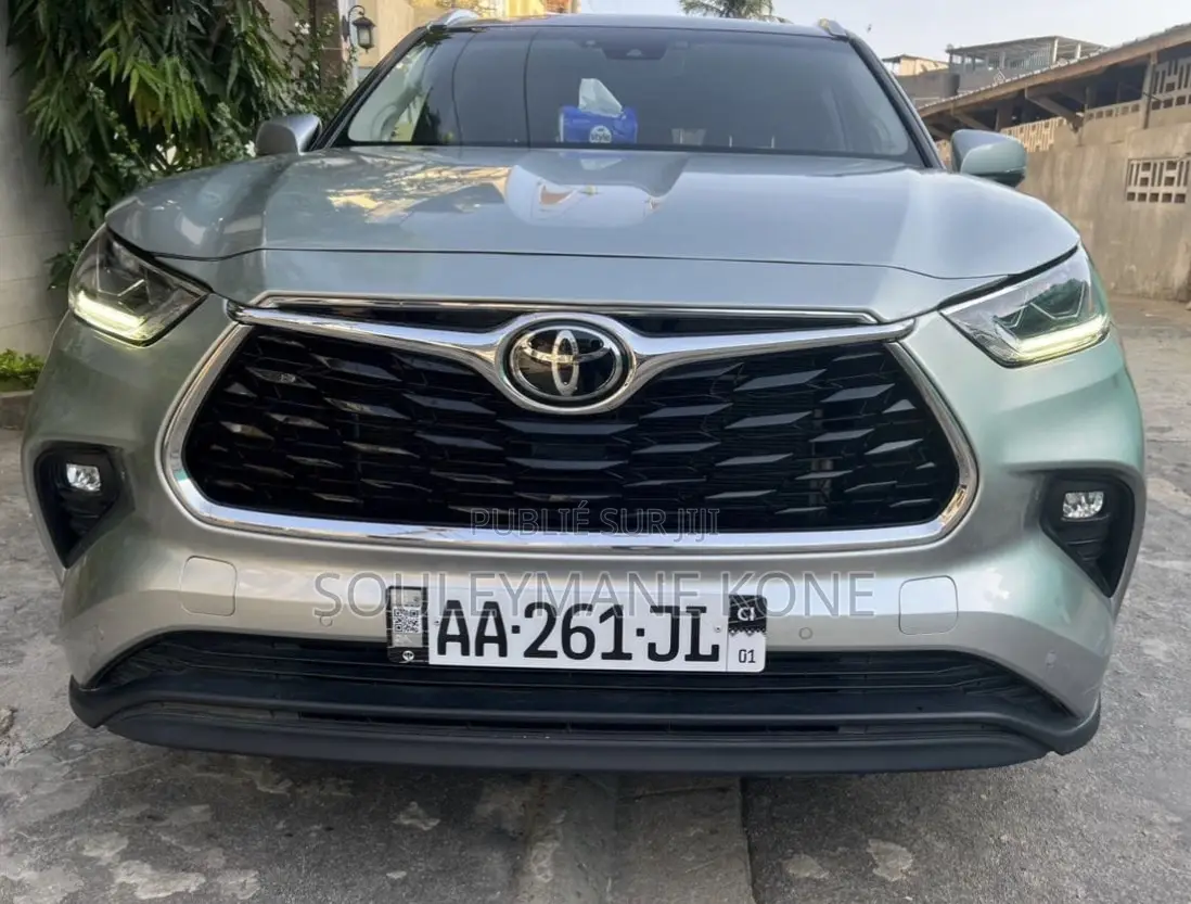 Toyota Highlander 2023 Gris