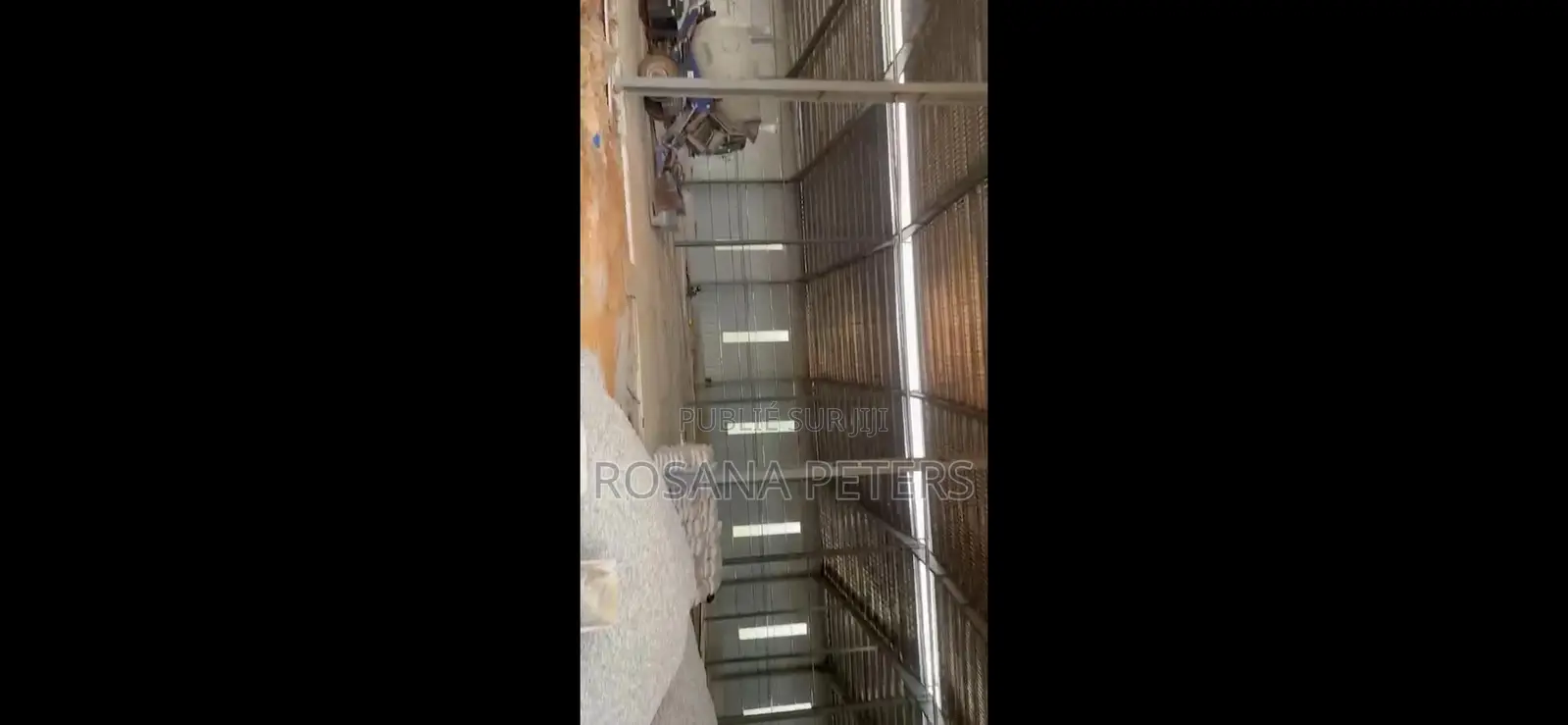 Entrepôt À Louer Ou À Vendre