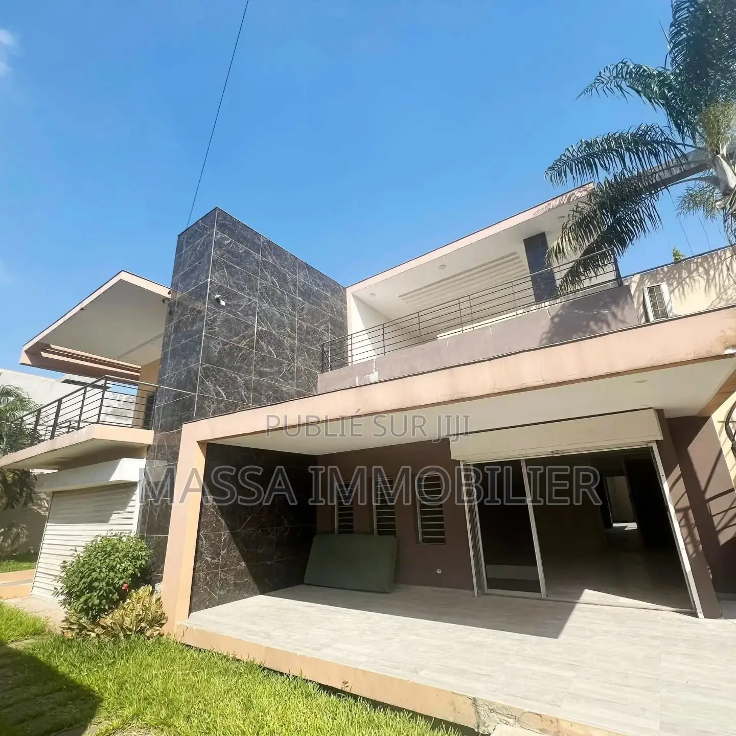 5chbre Villa dans Massa Immobilier, Cocody à Louer