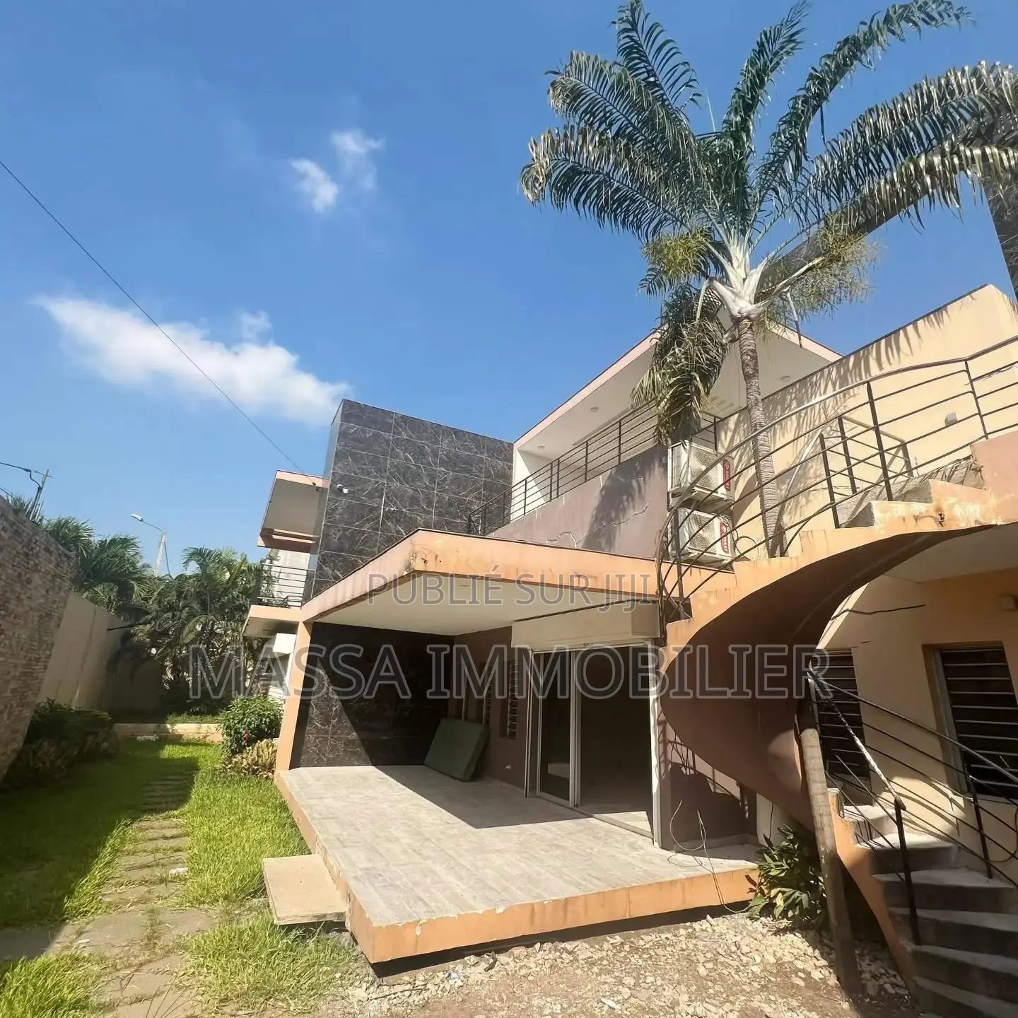 5chbre Villa dans Massa Immobilier, Cocody à Louer