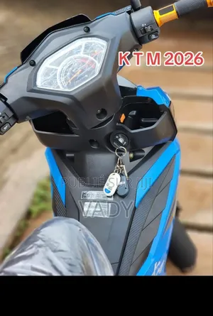 Nouveau KTM Duke 125 2026 Bleu