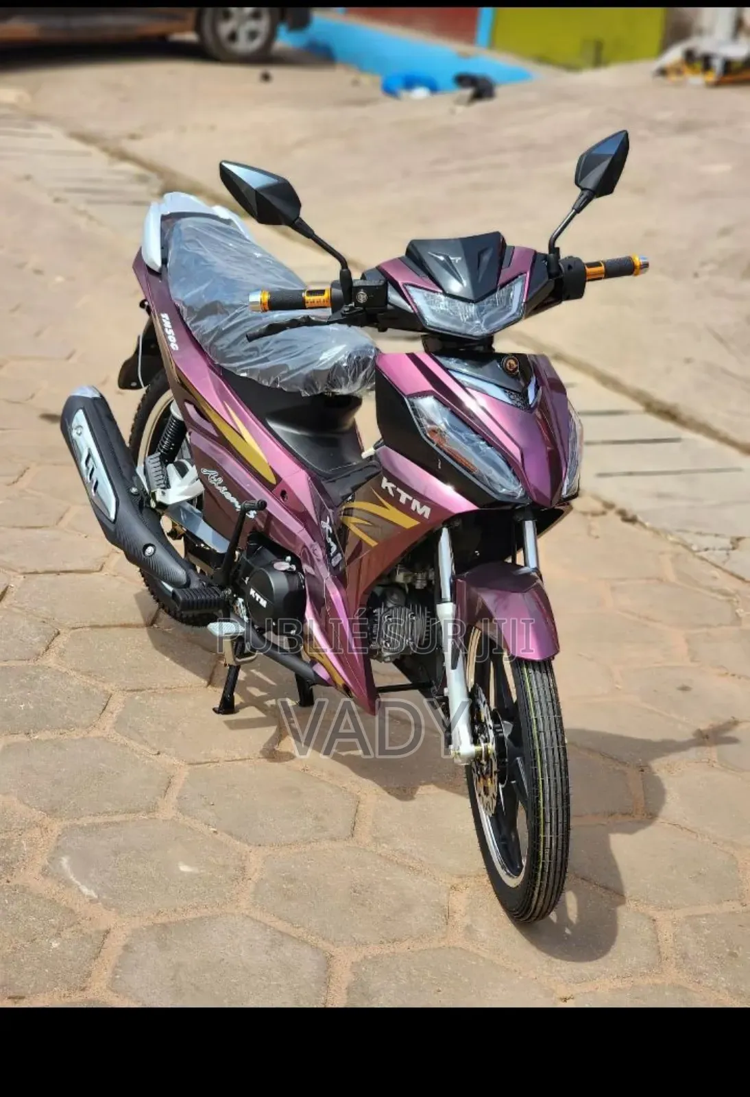 Nouveau KTM Duke 125 2026 Violet