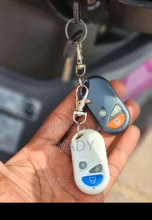 Nouveau KTM Duke 125 2026 Violet