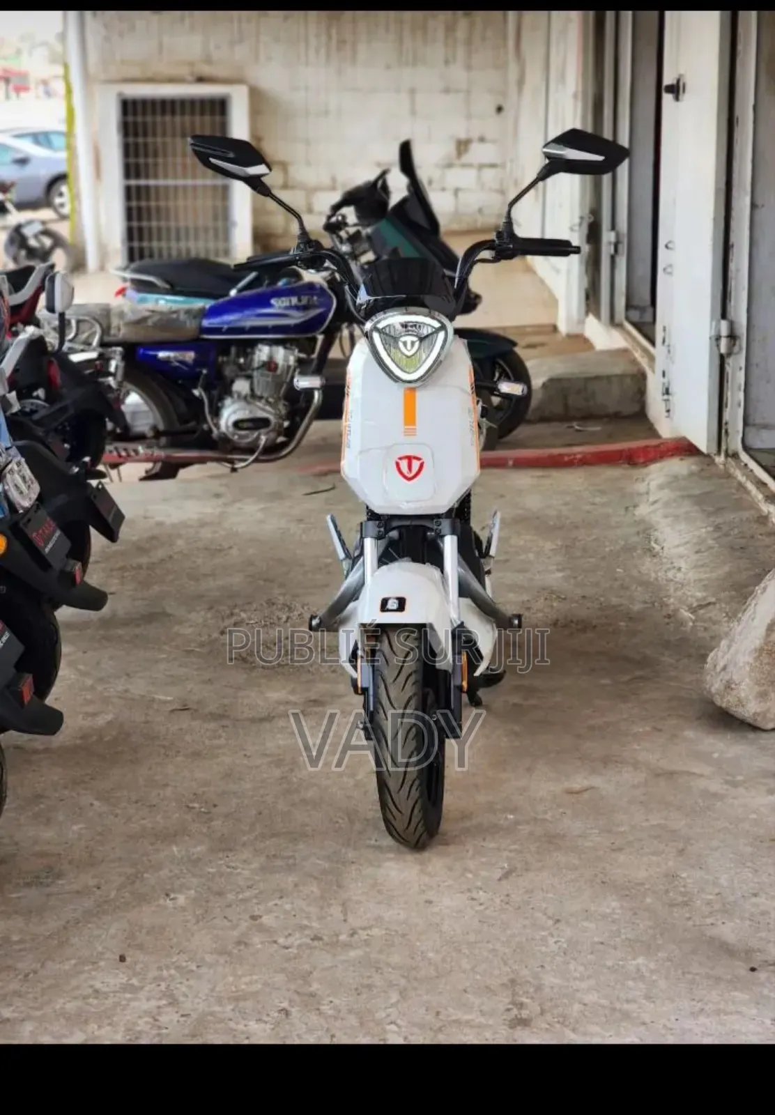 Nouveau Tailg J14A02 2026 Blanc