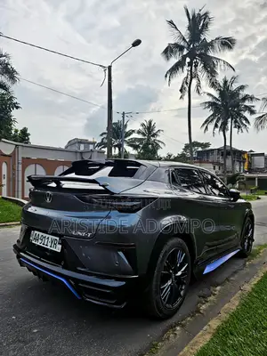 Nouveau Changan UNI-T 2024 Gris