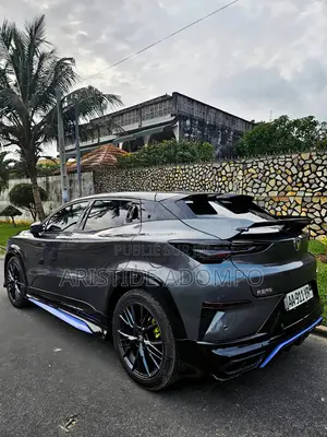 Nouveau Changan UNI-T 2024 Gris