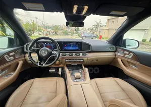 Mercedes-Benz CLS 2024 Turquoise