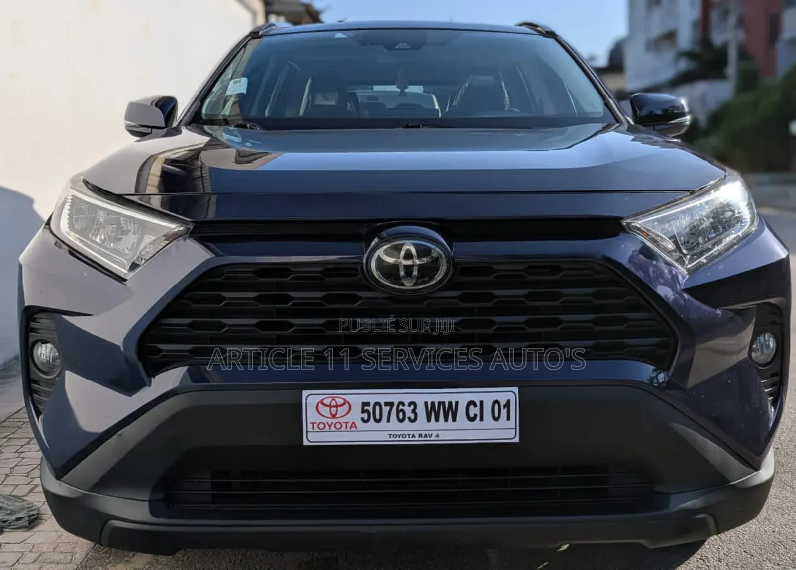 Toyota RAV4 XLE 2021 Bleu
