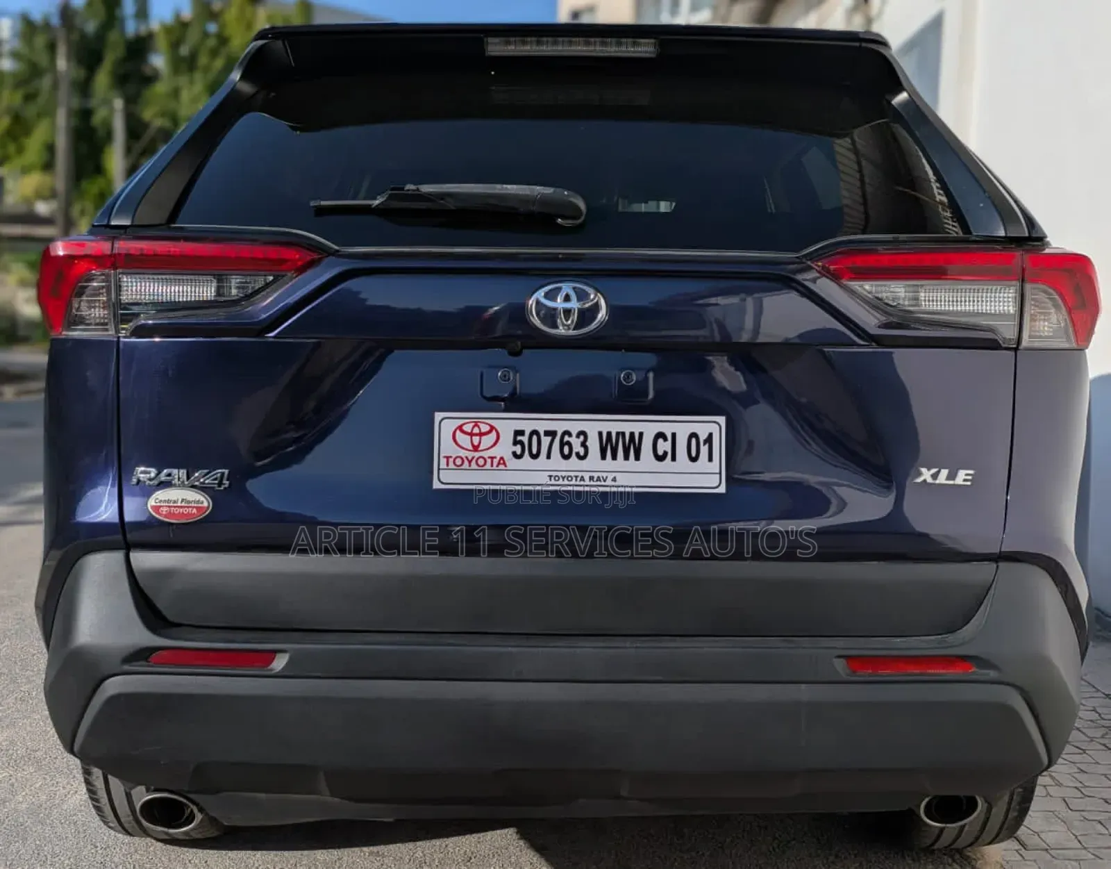 Toyota RAV4 XLE 2021 Bleu