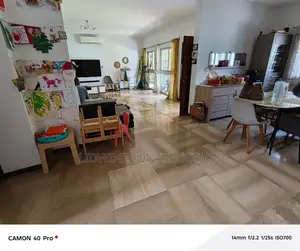 3chbre Villa dans Cocody à Vendre