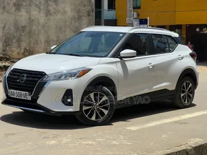 Nissan Kicks 2021 Gris