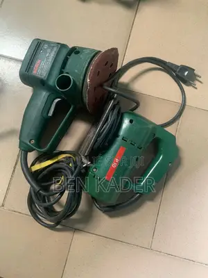 Marteaux Piqueur Ainsi Que d'Autres Outils a Vendre