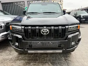 Nouveau Toyota Land Cruiser Prado 2025 Noir