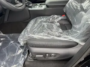 Nouveau Toyota Land Cruiser Prado 2025 Noir