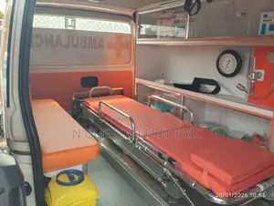 Nouveau Toyota HiAce 2025 Blanc