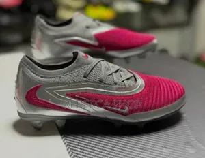 Crampons Phanthom Nike