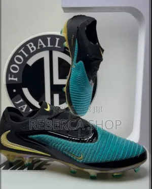 Crampons Phanthom Nike