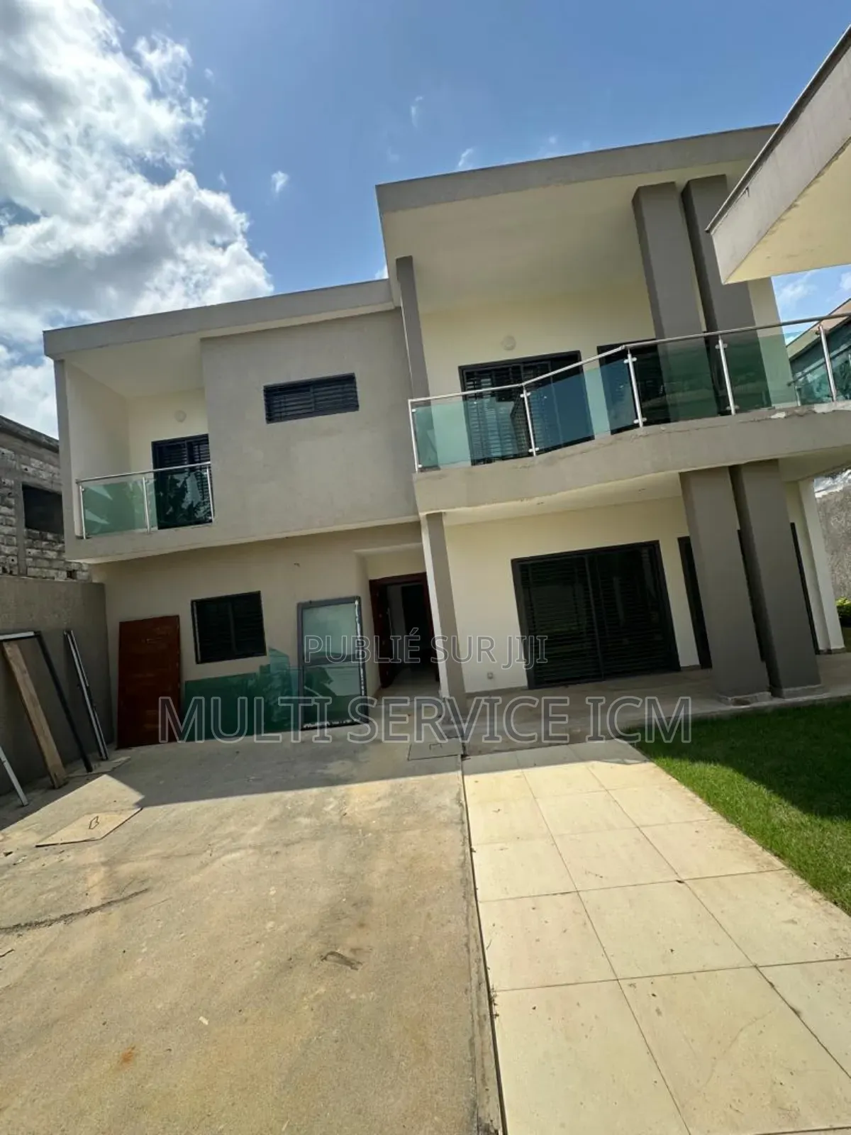 6chbre Duplex dans Ismaël Coulibaly, Cocody à Vendre