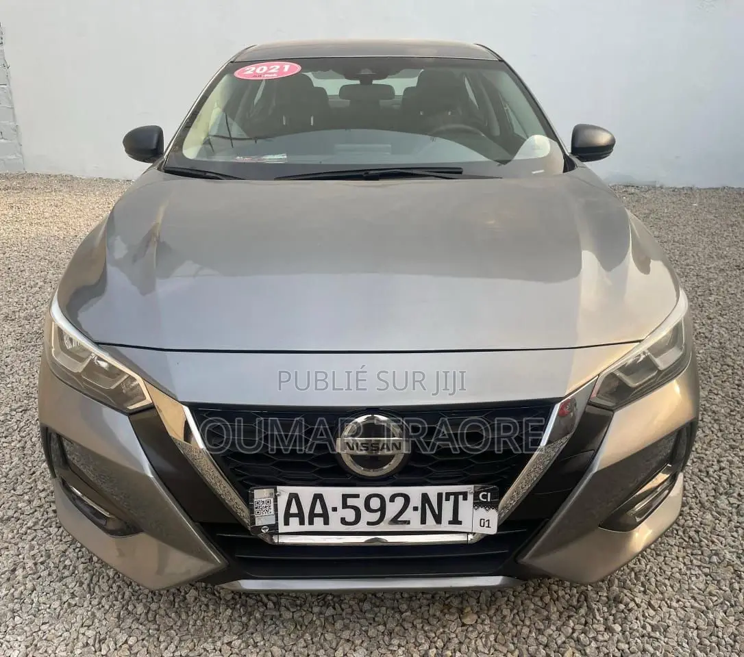 Nissan Sentra 2021 Gris