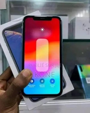 Nouveau Apple iPhone XR 128 GB Violet
