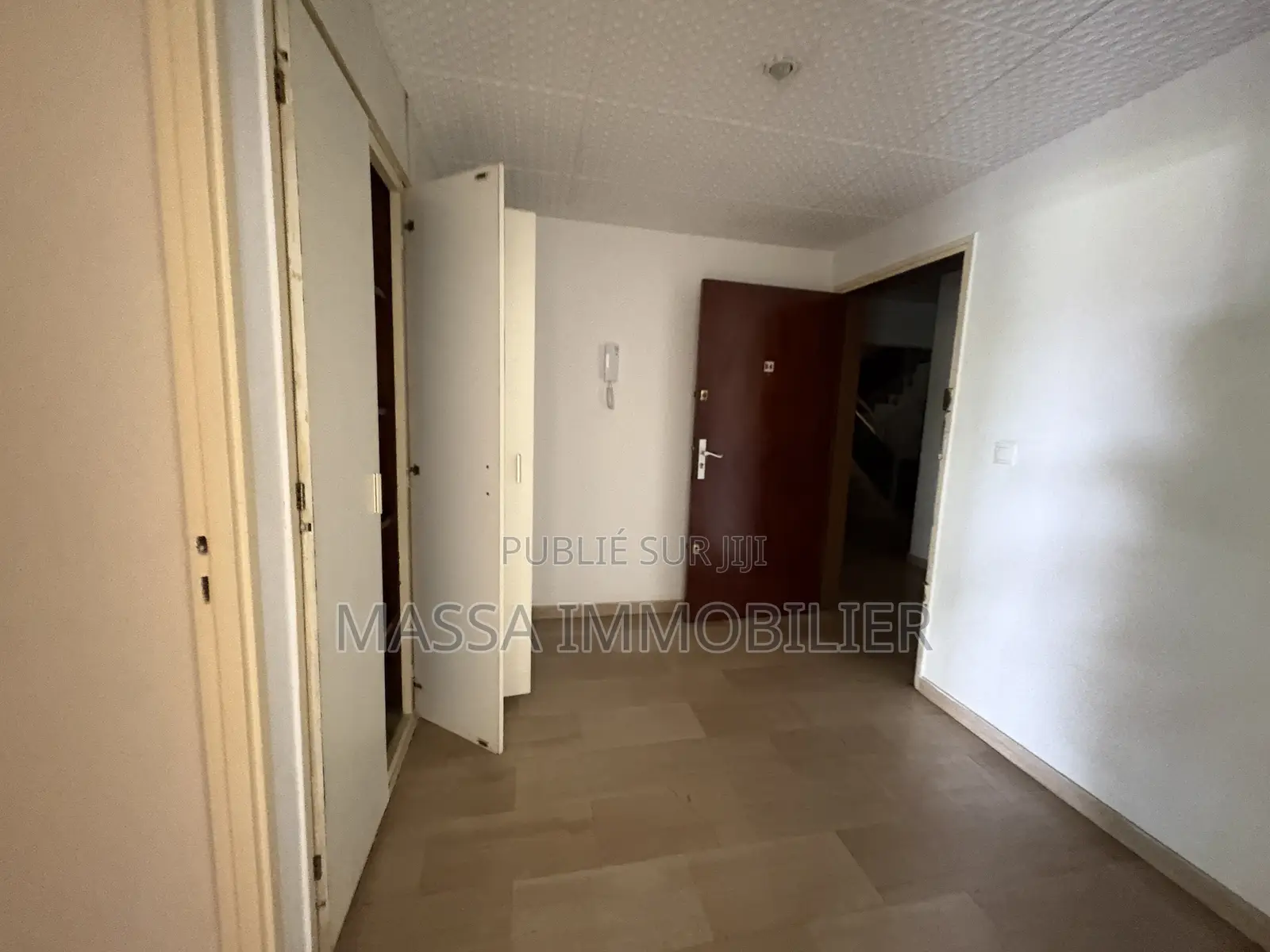 2chbre Appartement dans Massa Immobilier, Cocody à Louer