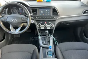 Hyundai Elantra Limited 2020 Noir
