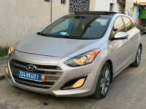 Hyundai Elantra 2016 Gris