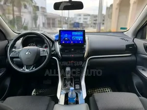 Mitsubishi Eclipse 2023 Noir